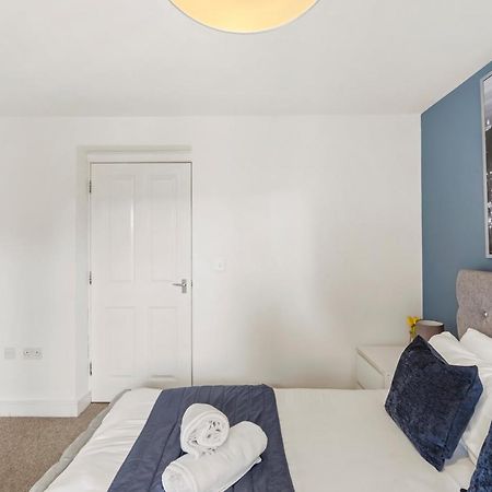 Luxnightzz - Two Bed - Close To North Station And Hospital Колчестър Екстериор снимка
