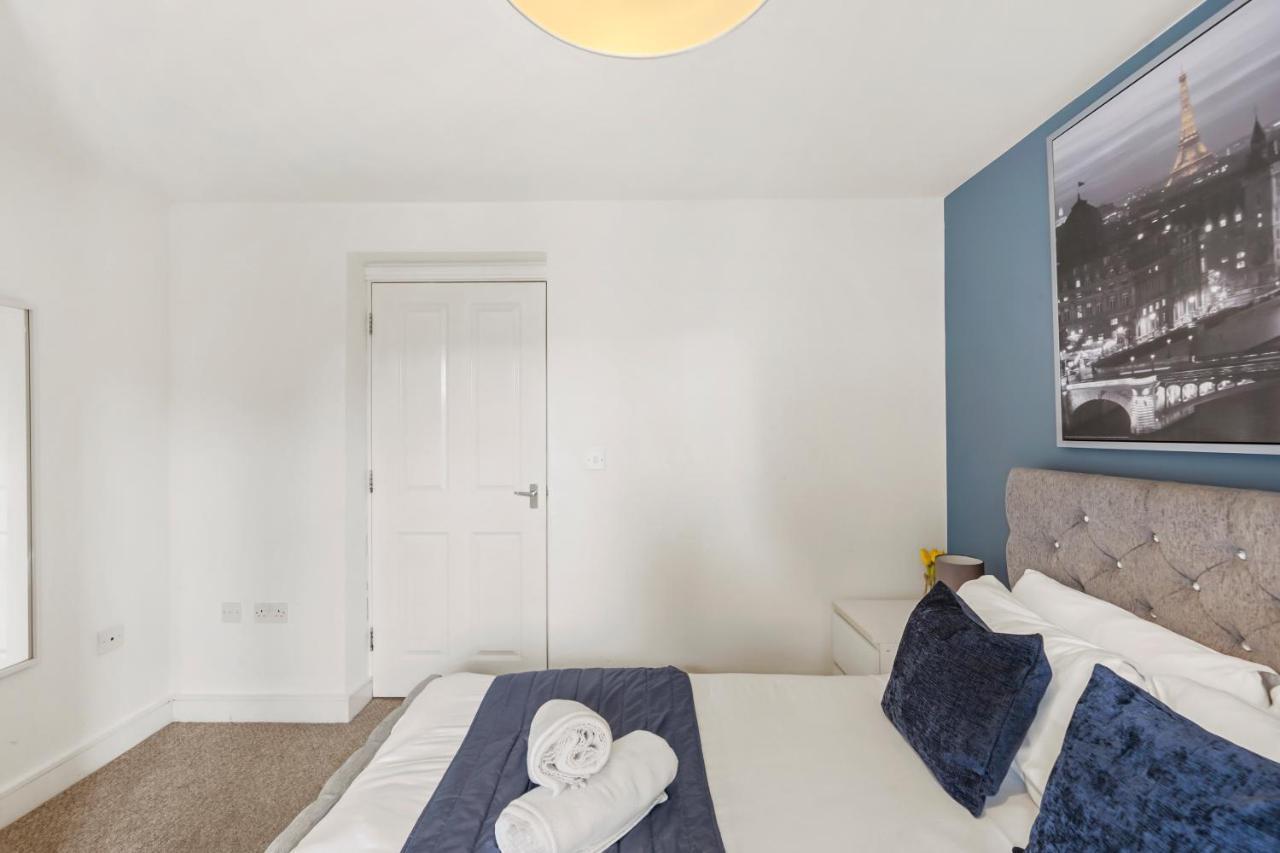 Luxnightzz - Two Bed - Close To North Station And Hospital Колчестър Екстериор снимка
